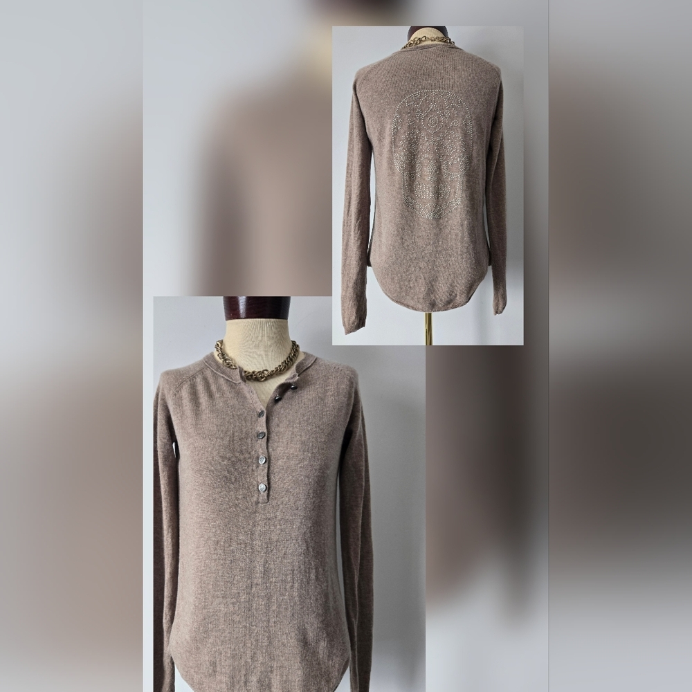 SKULL CASHMERE Taupe Virgin Wool/ Cashmere Top With Skull Back. Size Small